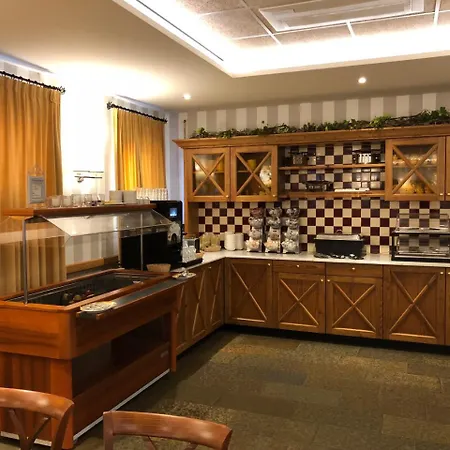 De Witte Hoeve Otel Venray