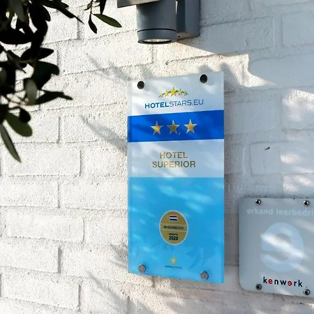 Hotel De Witte Hoeve 3*