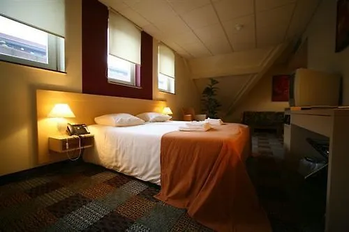 De Witte Hoeve 3* فينري